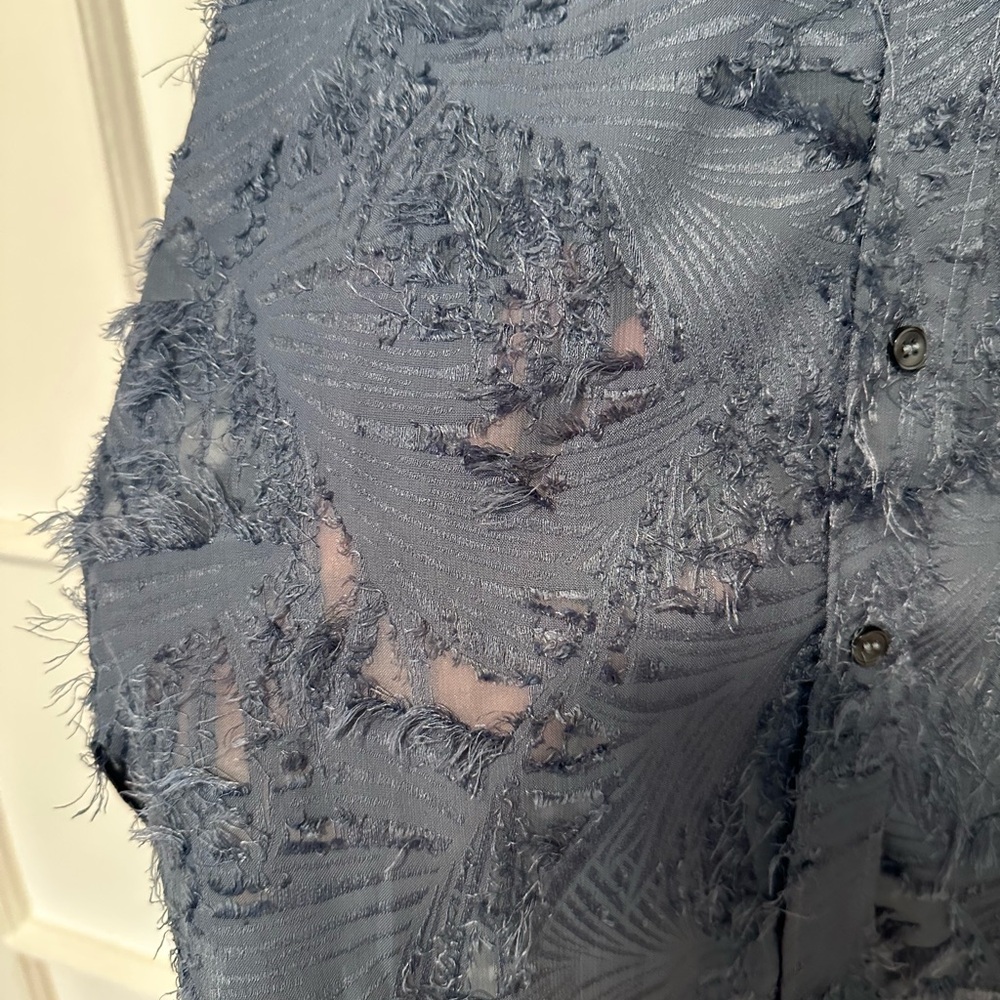 H&M Textured Button Up Blouse - Picture 5 of 7